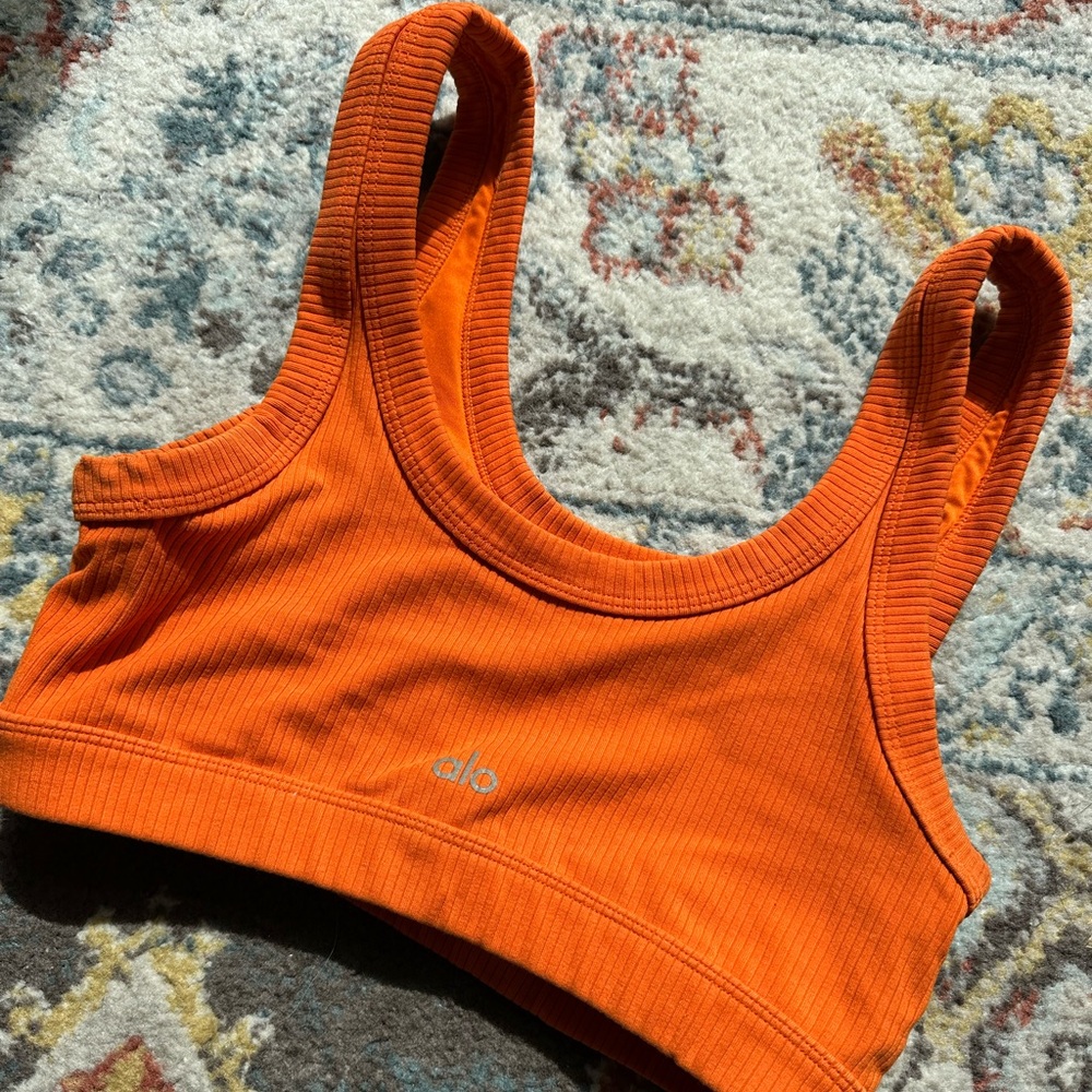 ALO Wellness Bra - Bright Tangerine, M